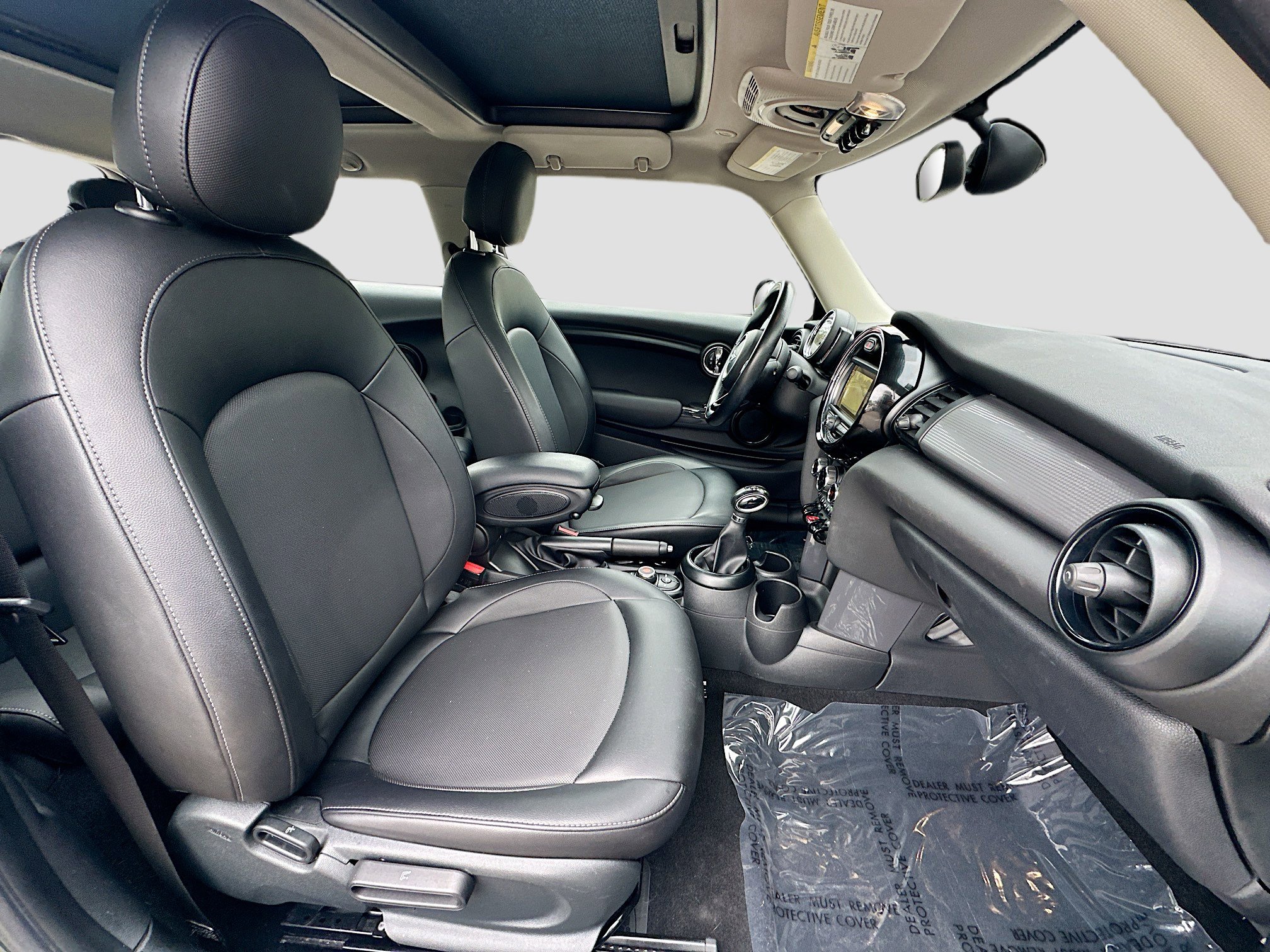 Used 2018 MINI Cooper 2-Door Hardtop image 28