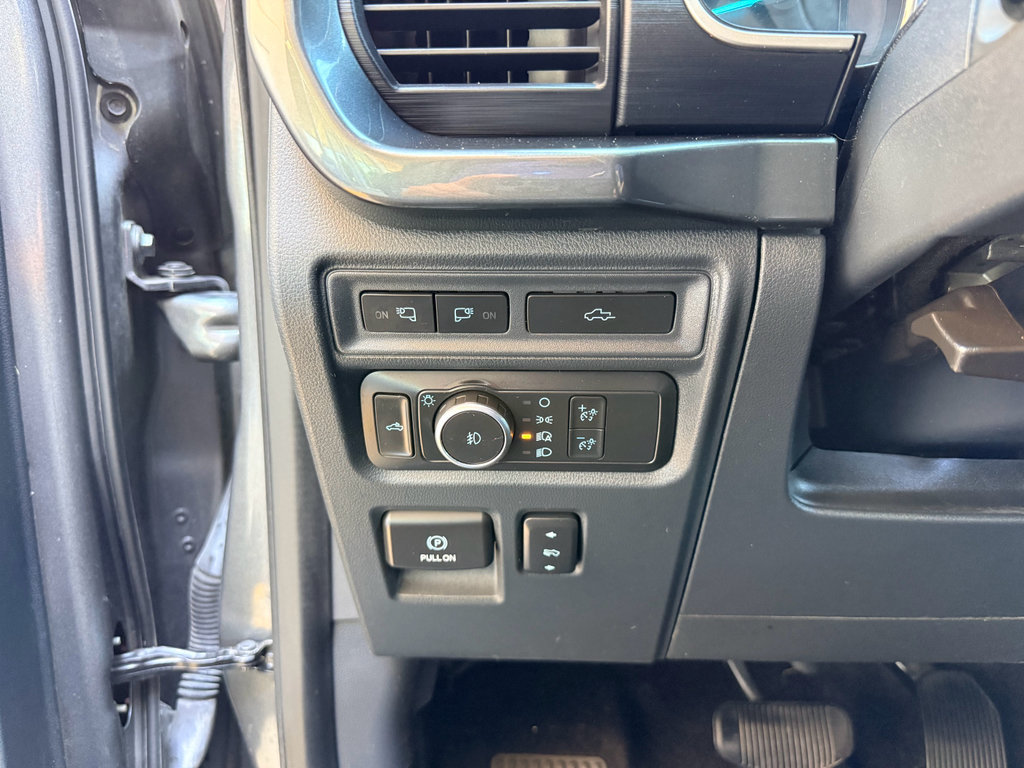 Used 2022 Ford F150 XLT w/ Equipment Group 302A High AWD/4WD image 18