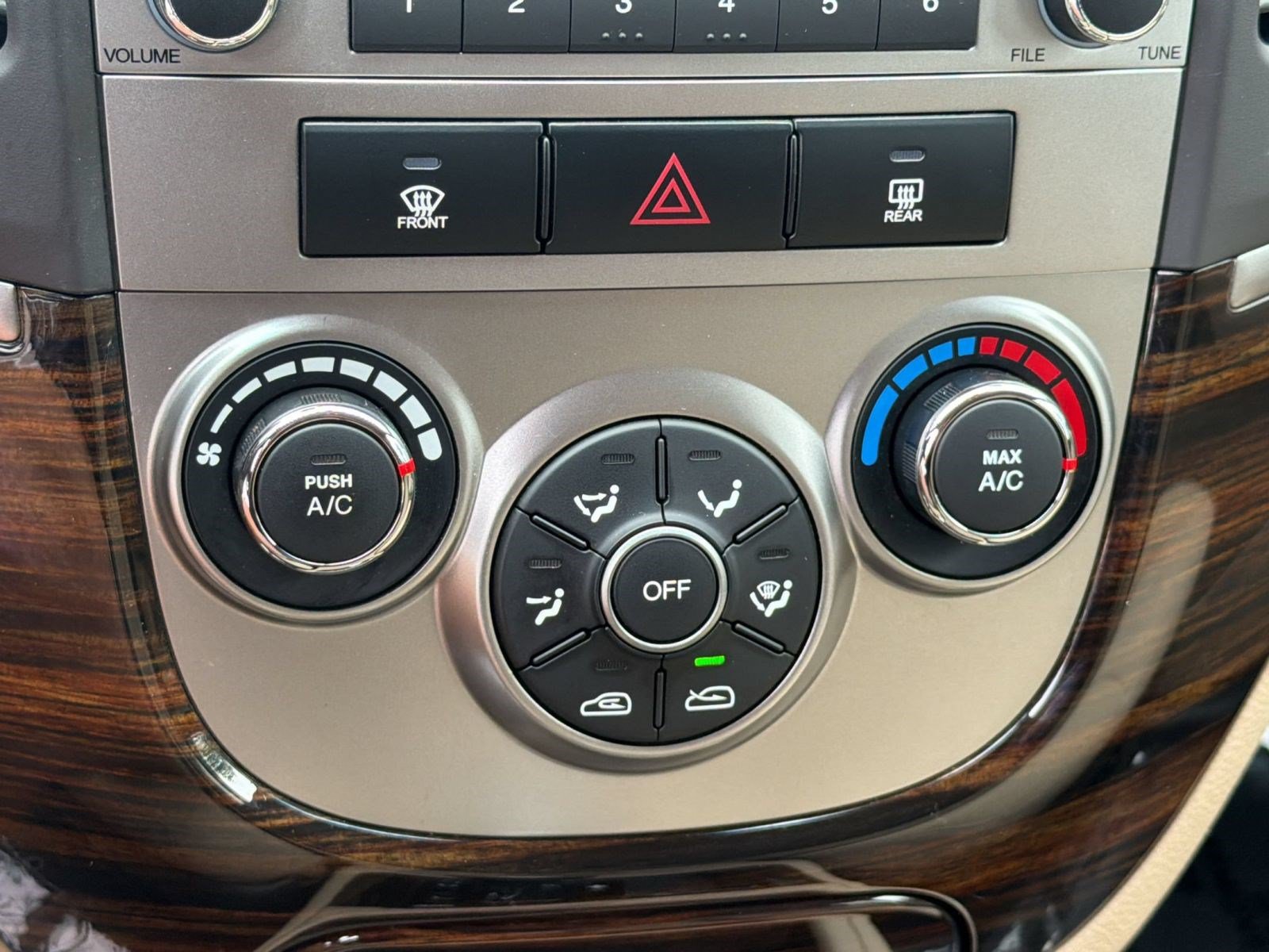 Used 2012 Hyundai Santa Fe GLS AWD/4WD image 18