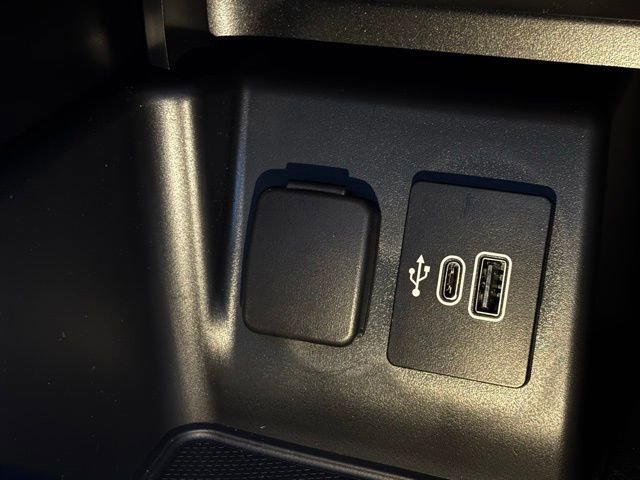 New 2025 Ford Explorer Active w/ Active Comfort Package image 40