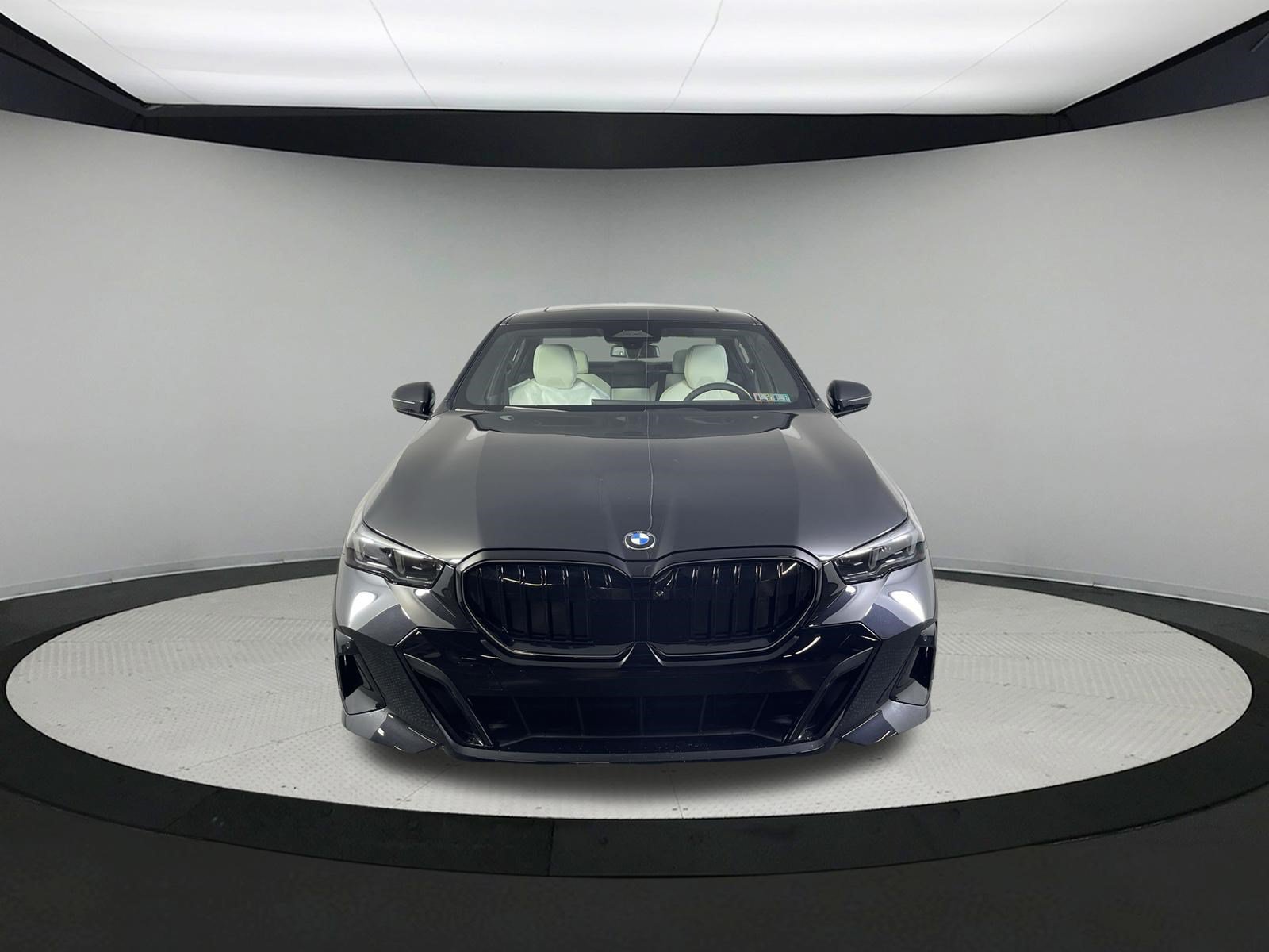 New 2027 BMW 530i xDrive w/ M Sport Package AWD/4WD image 2