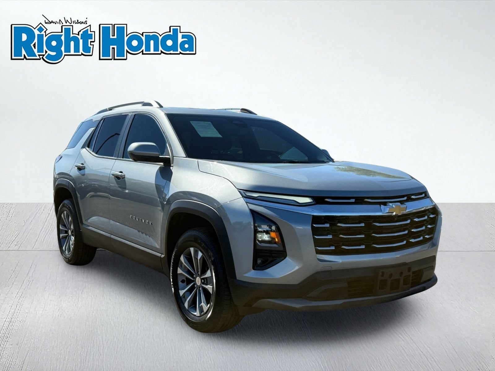 Used 2025 Chevrolet Equinox LT w/ Convenience Package II AWD/4WD image 10