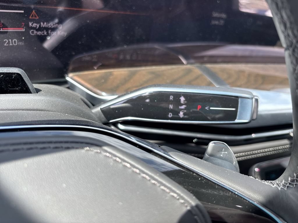 New 2026 Cadillac Escalade Platinum Sport AWD/4WD image 18