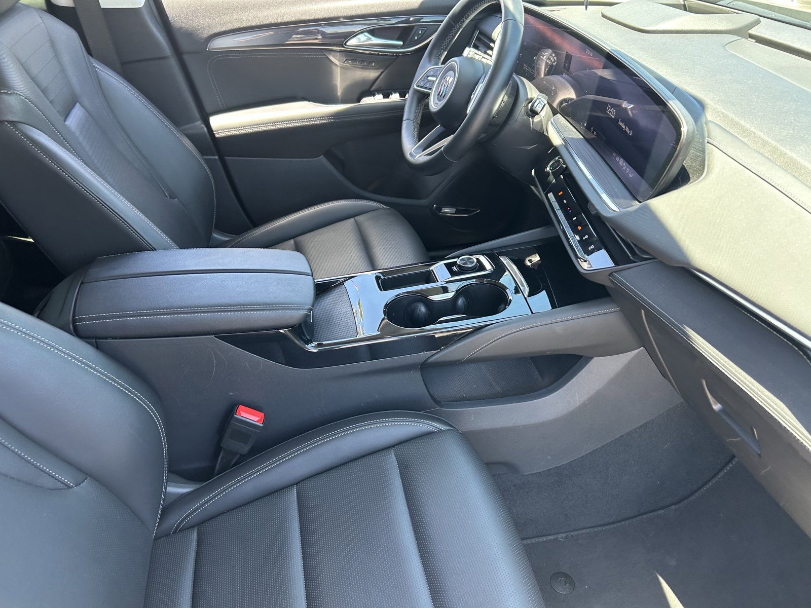 Certified 2024 Buick Envision Preferred AWD/4WD image 12