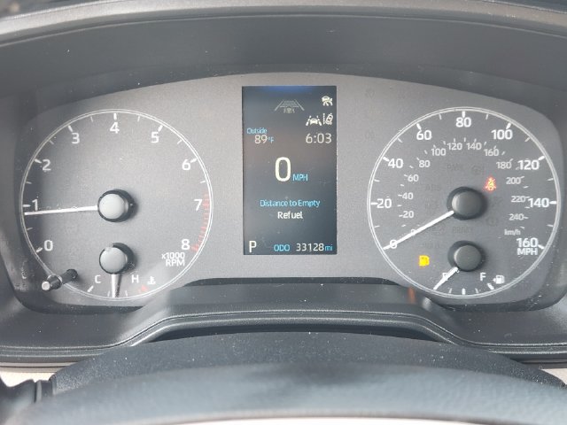 Used 2023 Toyota Corolla Cross LE AWD/4WD image 11
