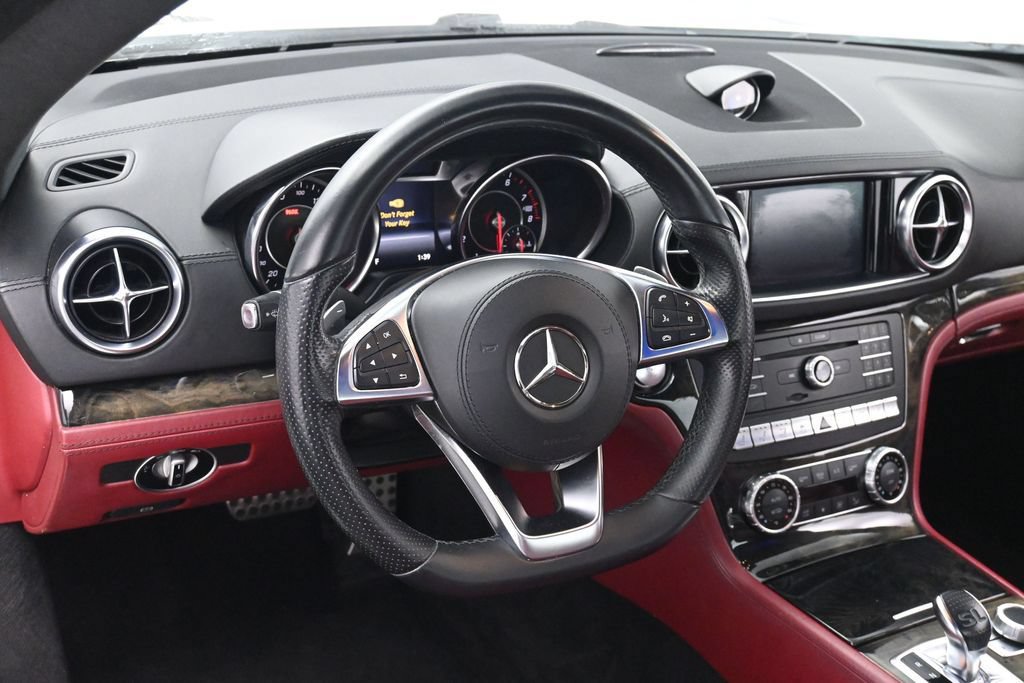 Used 2018 Mercedes-Benz SL 550 image 22