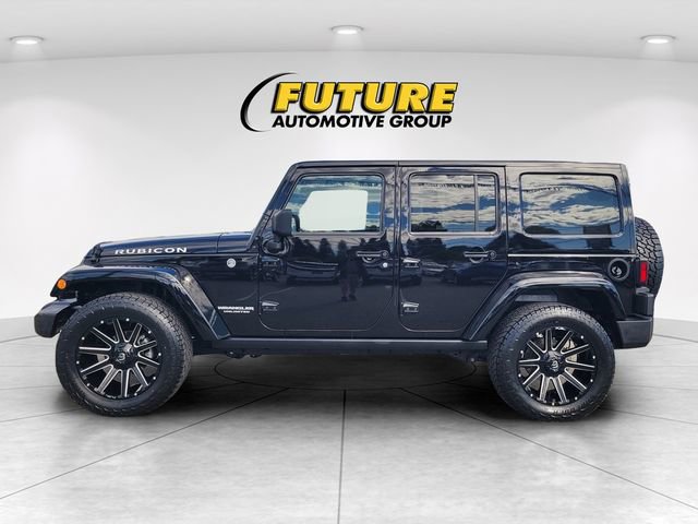 Used 2017 Jeep Wrangler Unlimited Rubicon w/ Connectivity Group AWD/4WD image 6
