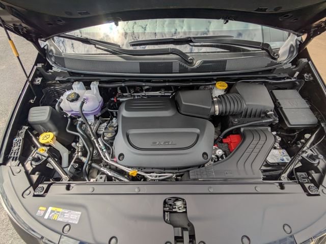 New 2026 Chrysler Pacifica Limited image 19
