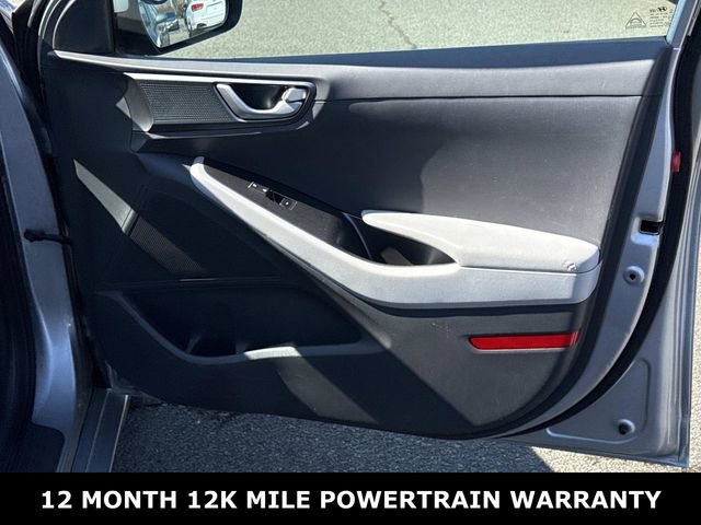 Used 2022 Hyundai Ioniq SE FWD image 8