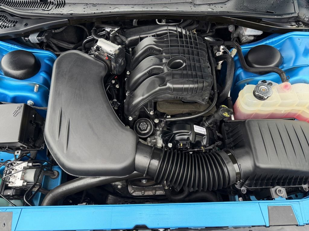 Used 2023 Dodge Challenger SXT w/ Plus Package RWD image 23