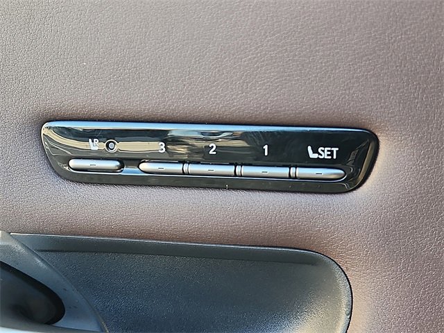 Used 2018 Lexus LS 500 500 Base image 25