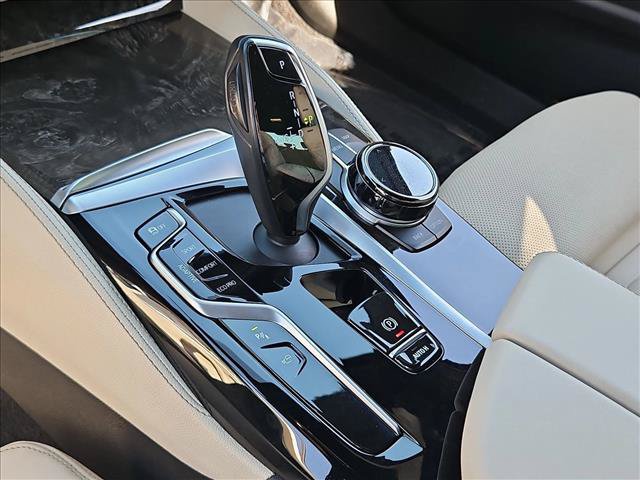 Used 2021 BMW M550i xDrive w/ Executive Package AWD/4WD image 12