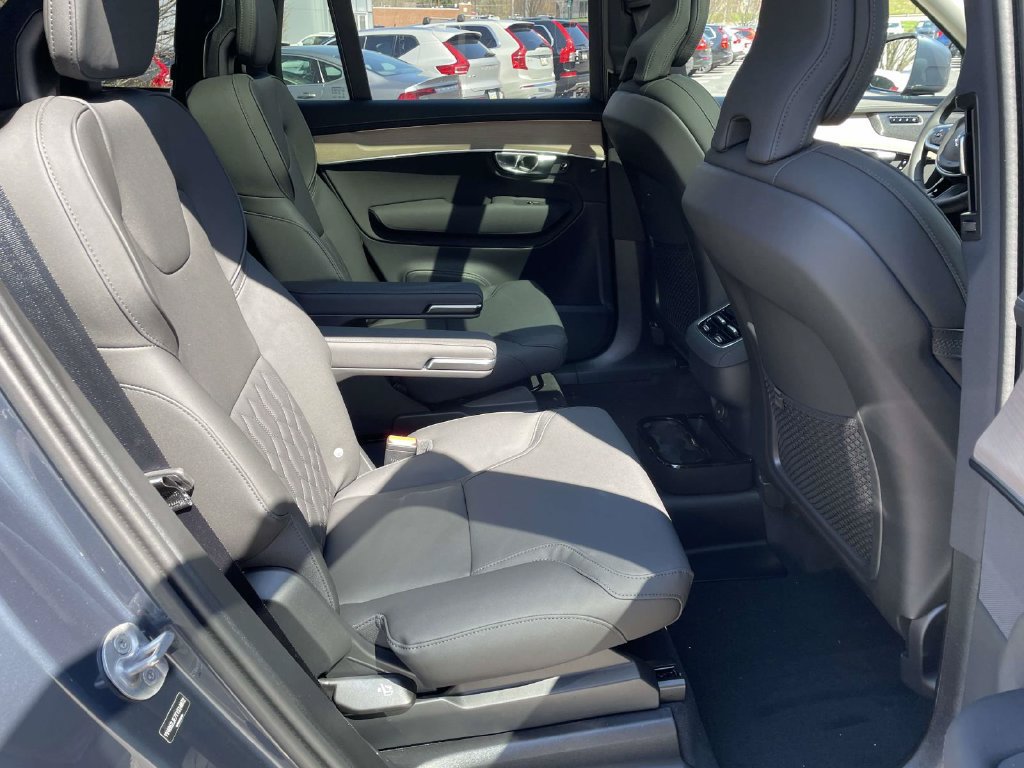 New 2026 Volvo XC90 B6 Ultra w/ Protection Package AWD/4WD image 21