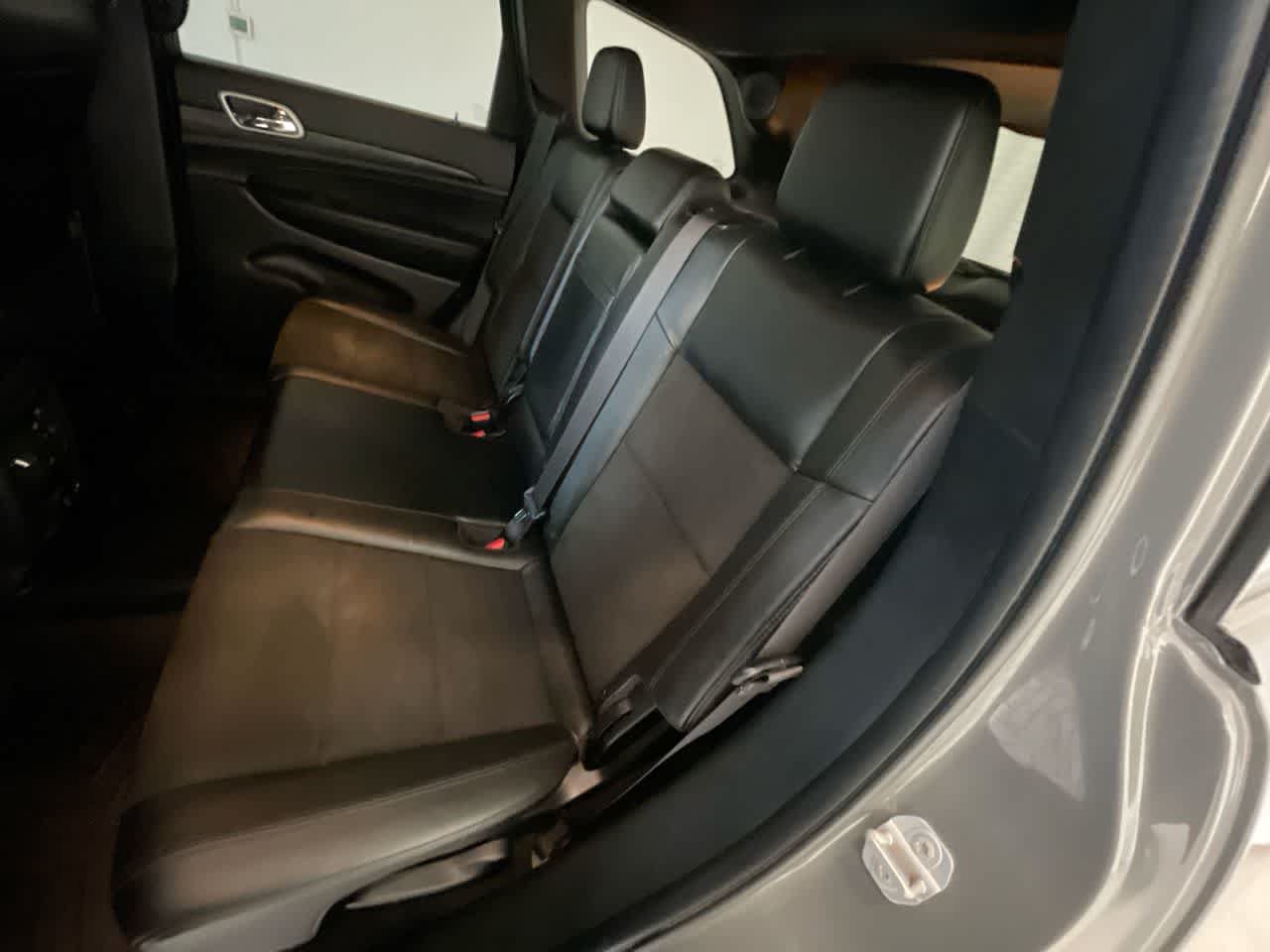 Used 2022 Jeep Grand Cherokee Laredo X AWD/4WD image 22