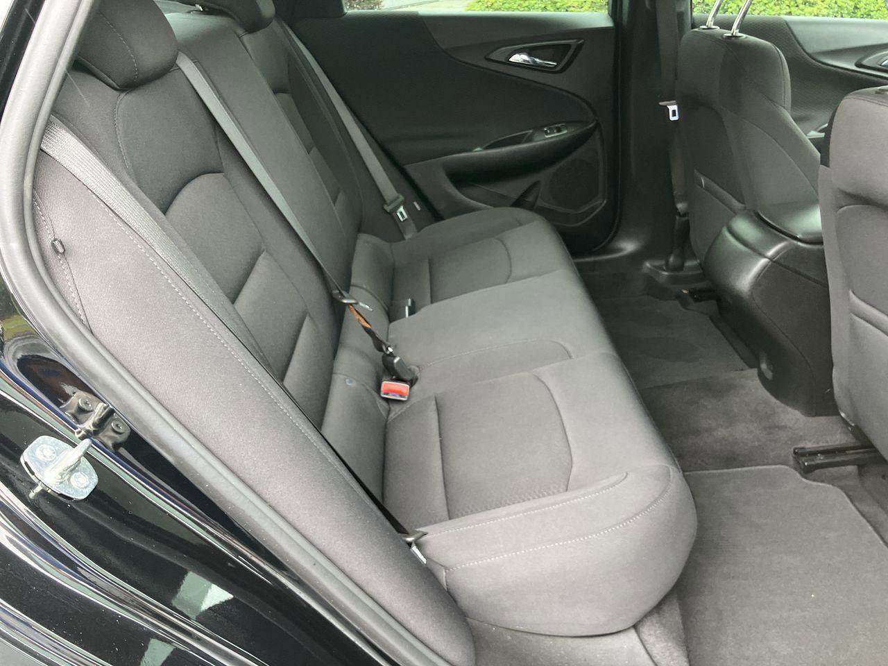 Used 2022 Chevrolet Malibu LS FWD image 27