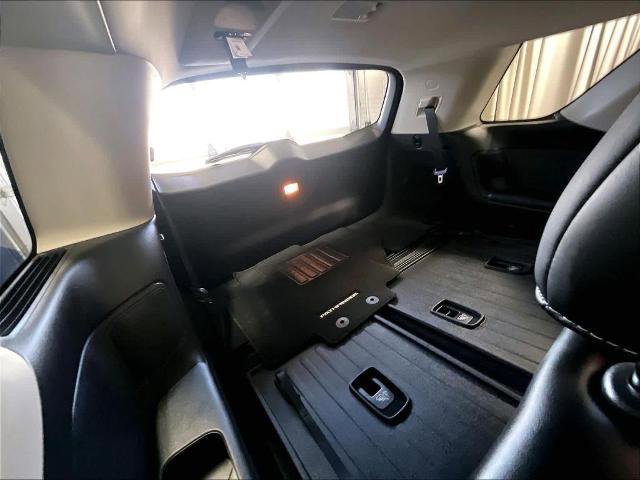 Certified 2025 Nissan Pathfinder Platinum w/ Cargo Package AWD/4WD image 17