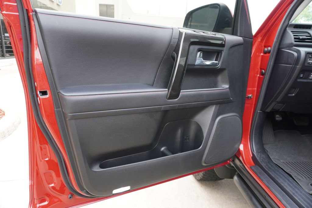 Used 2024 Toyota 4Runner TRD Off-Road Premium w/ Off Road Premium Plus Package AWD/4WD image 8