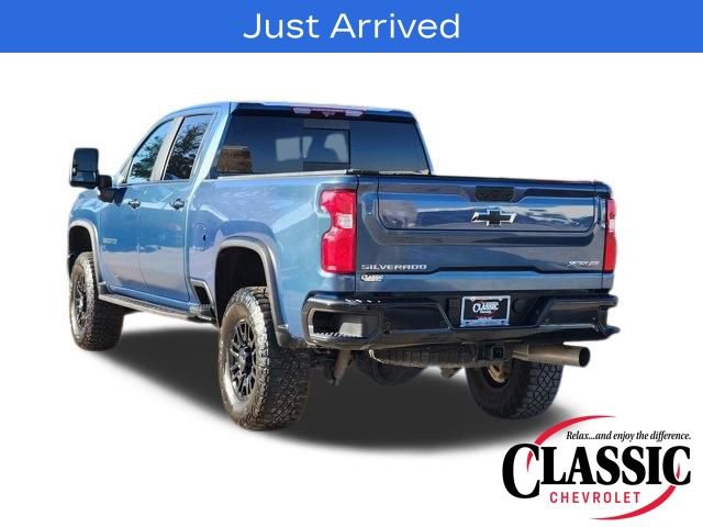 Used 2024 Chevrolet Silverado 2500 ZR2 w/ Technology Package image 5