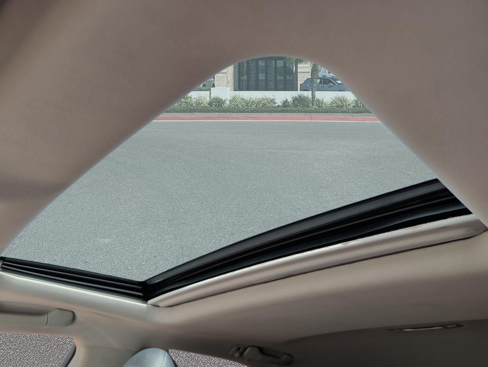 Used 2014 Lexus RX 450h FWD image 23