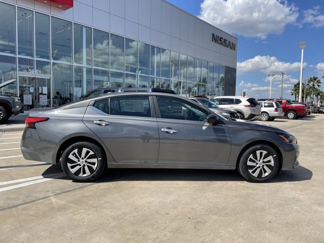 New 2025 Nissan Altima 2.5 S image 3