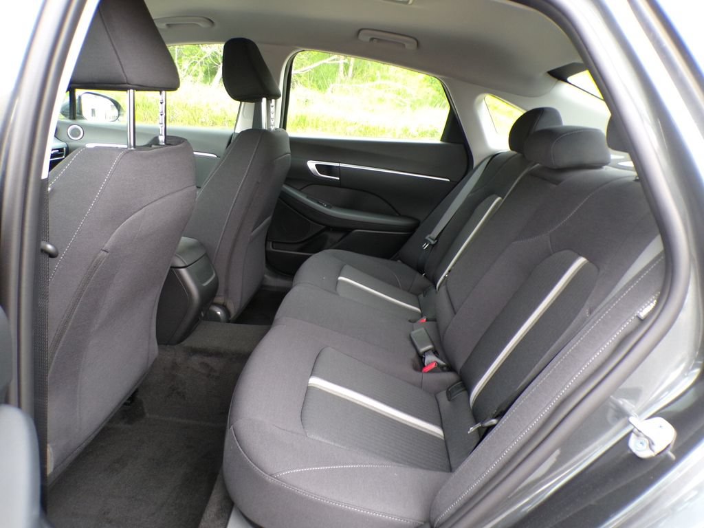 New 2026 Hyundai Sonata SEL AWD/4WD image 17