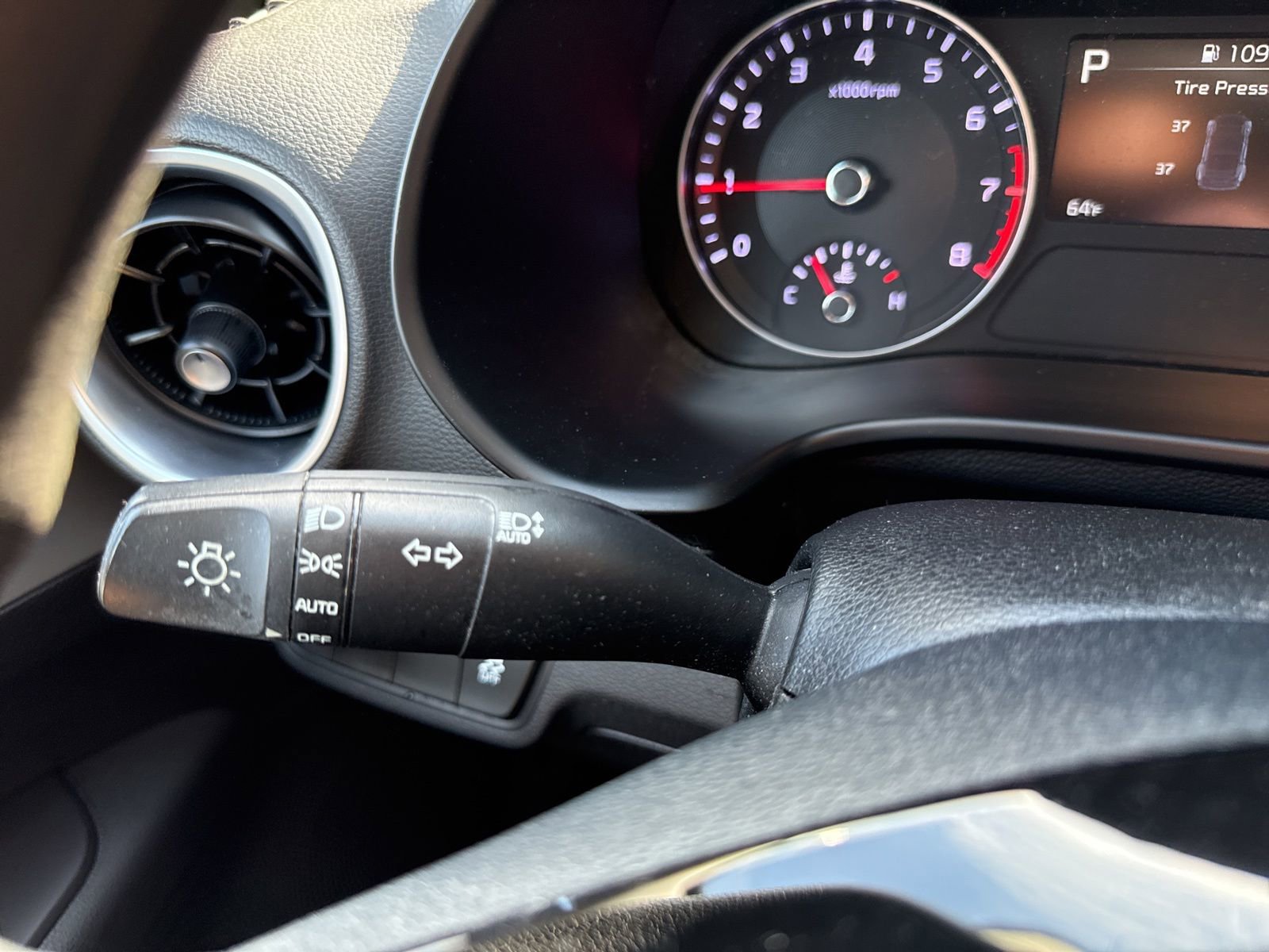 Used 2023 Kia Forte LXS w/ LXS Technology Package image 31