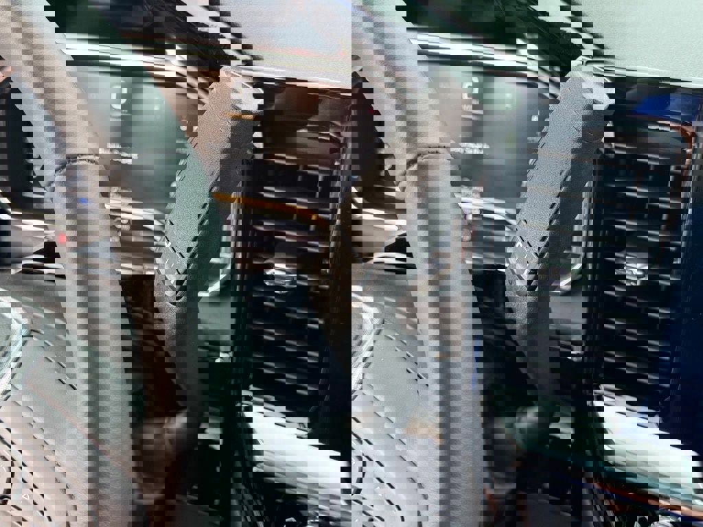 Used 2024 GMC Sierra 1500 Elevation image 24