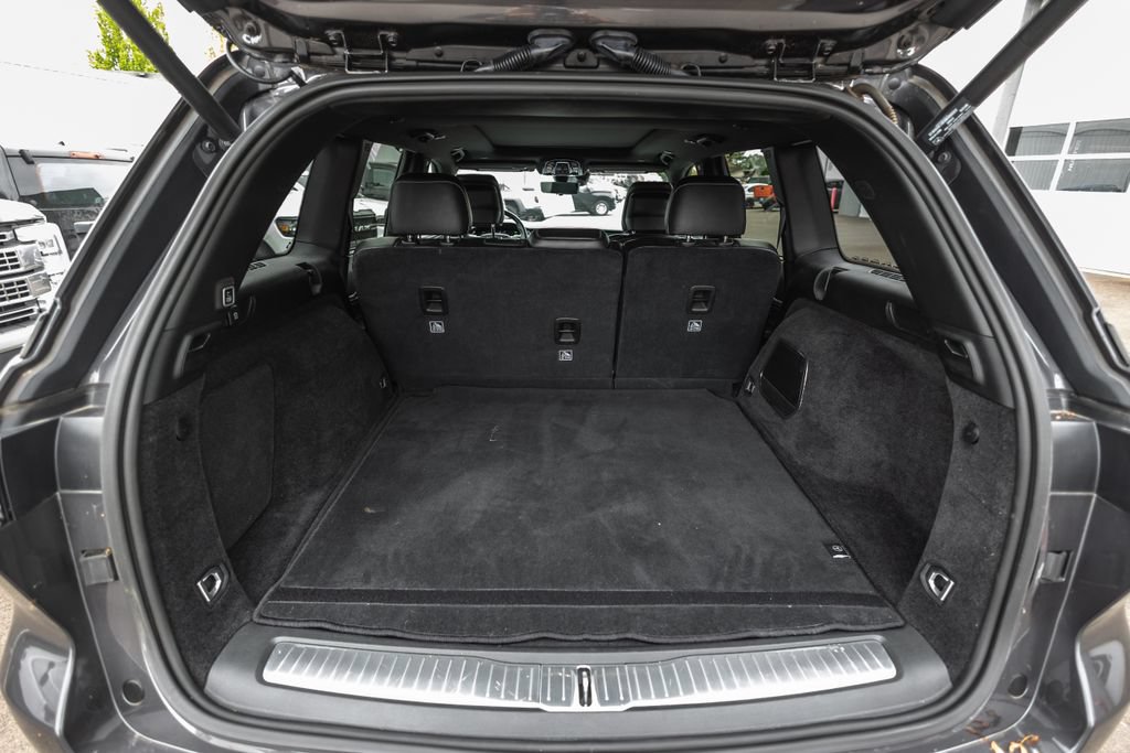 Used 2022 Jeep Grand Cherokee Overland w/ Advanced Protech Group III AWD/4WD image 35