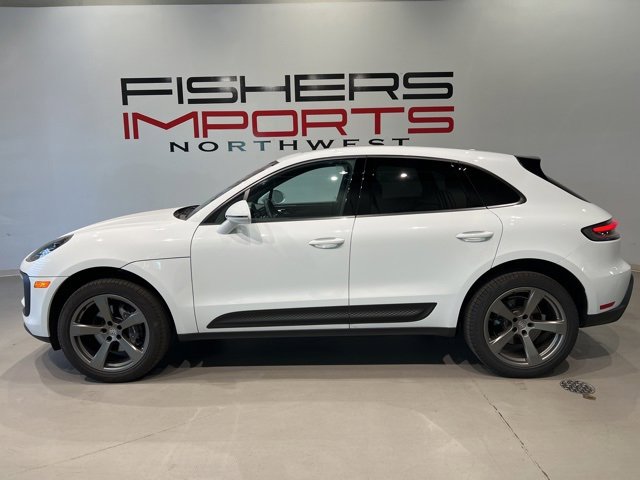 Used 2025 Porsche Macan Turbo image 8