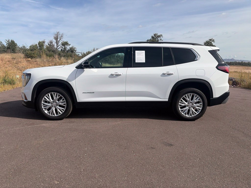 Used 2026 GMC Acadia Elevation w/ Elevation Premium Package AWD/4WD image 8