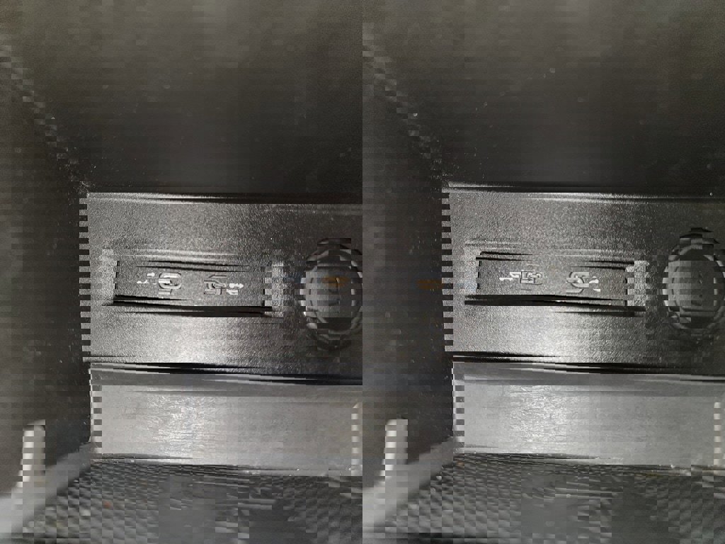 Used 2022 Volkswagen Taos SE image 25