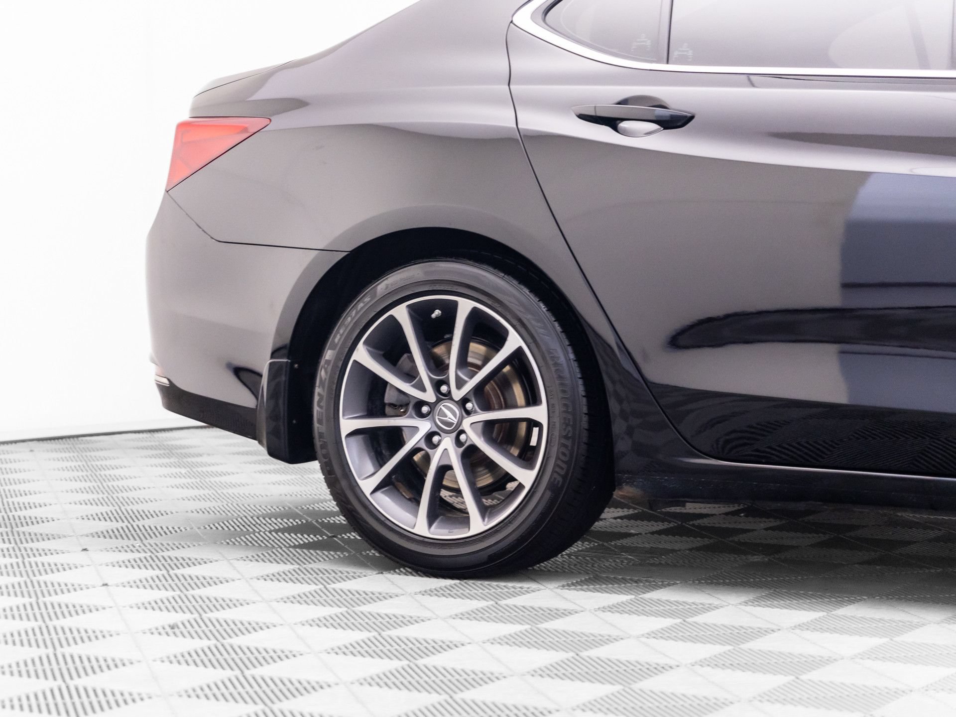 Used 2015 Acura TLX V6 SH-AWD w/ Advance Package image 36
