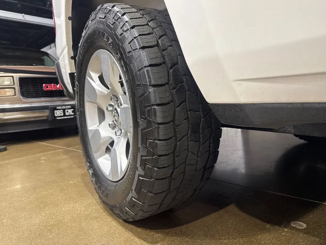 Used 2022 RAM 1500 Big Horn AWD/4WD image 32
