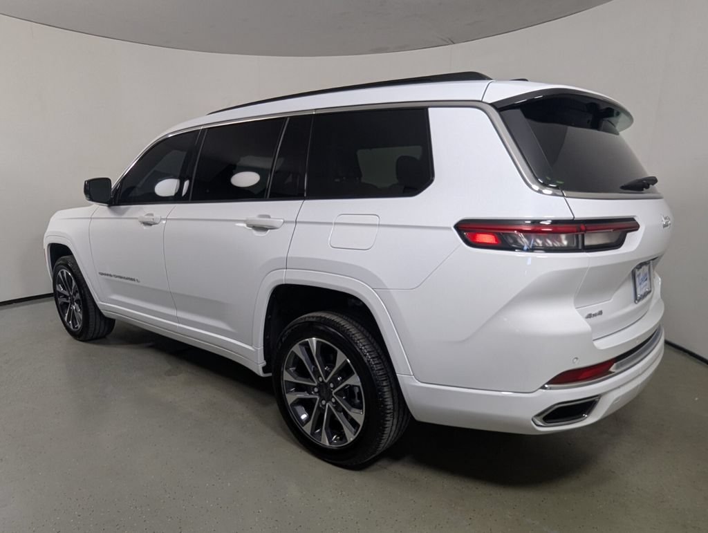 Used 2025 Jeep Grand Cherokee L Overland w/ Luxury Tech Group IV AWD/4WD image 6