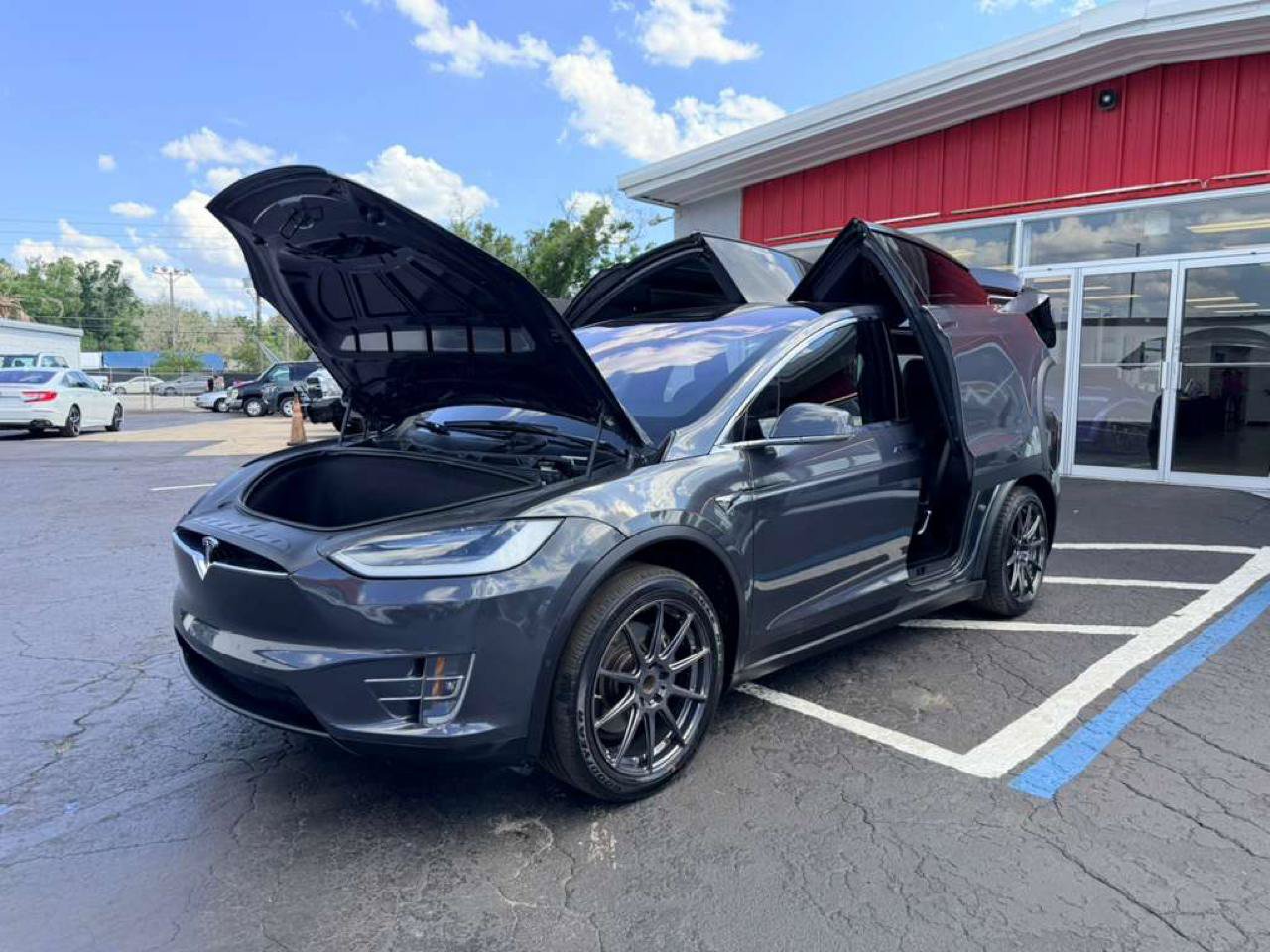 Used 2019 Tesla Model X 100D AWD/4WD image 10