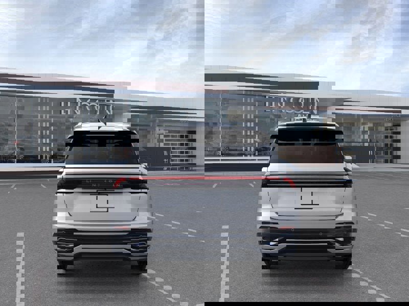 New 2026 Lincoln Nautilus Reserve image 5