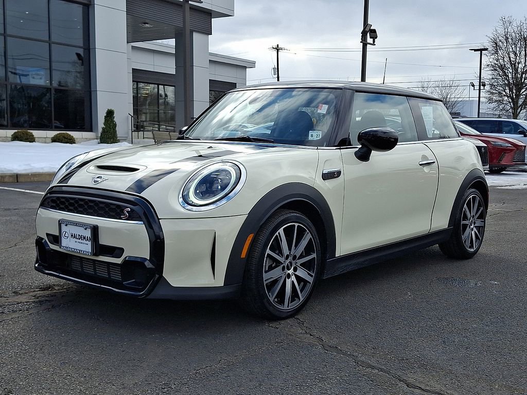 Used 2023 MINI Cooper S image 3