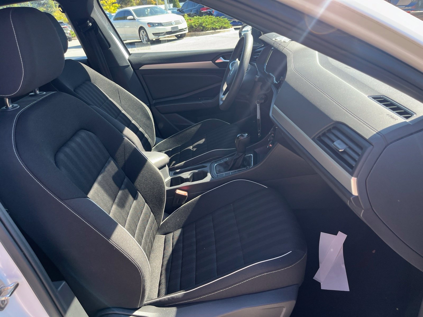 Certified 2023 Volkswagen Jetta Sport FWD image 33