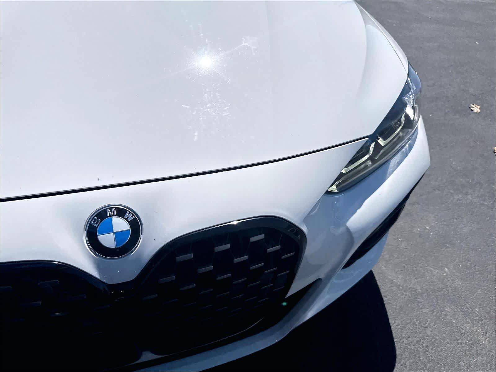 Used 2022 BMW 430i Coupe w/ M Sport Package RWD image 31