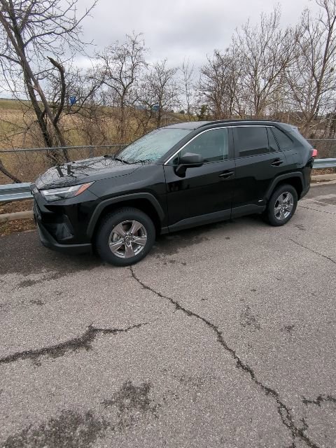 Used 2025 Toyota RAV4 LE image 3