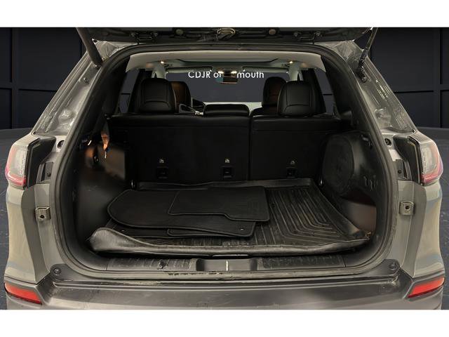 Used 2021 Jeep Cherokee Limited AWD/4WD image 29