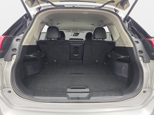 Used 2018 Nissan Rogue SL FWD image 29