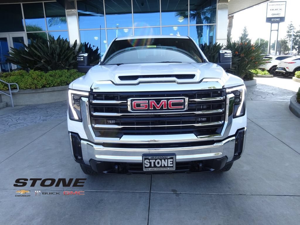 New 2026 GMC Sierra 2500 SLT AWD/4WD image 2
