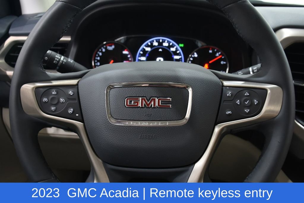 Used 2023 GMC Acadia Denali w/ Denali Ultimate Package AWD/4WD image 11