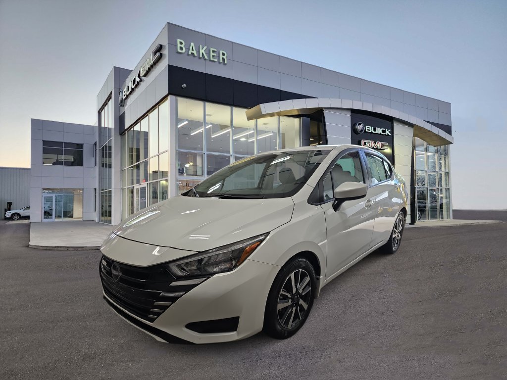 Used 2025 Nissan Versa SV w/ Trunk Package FWD image 1