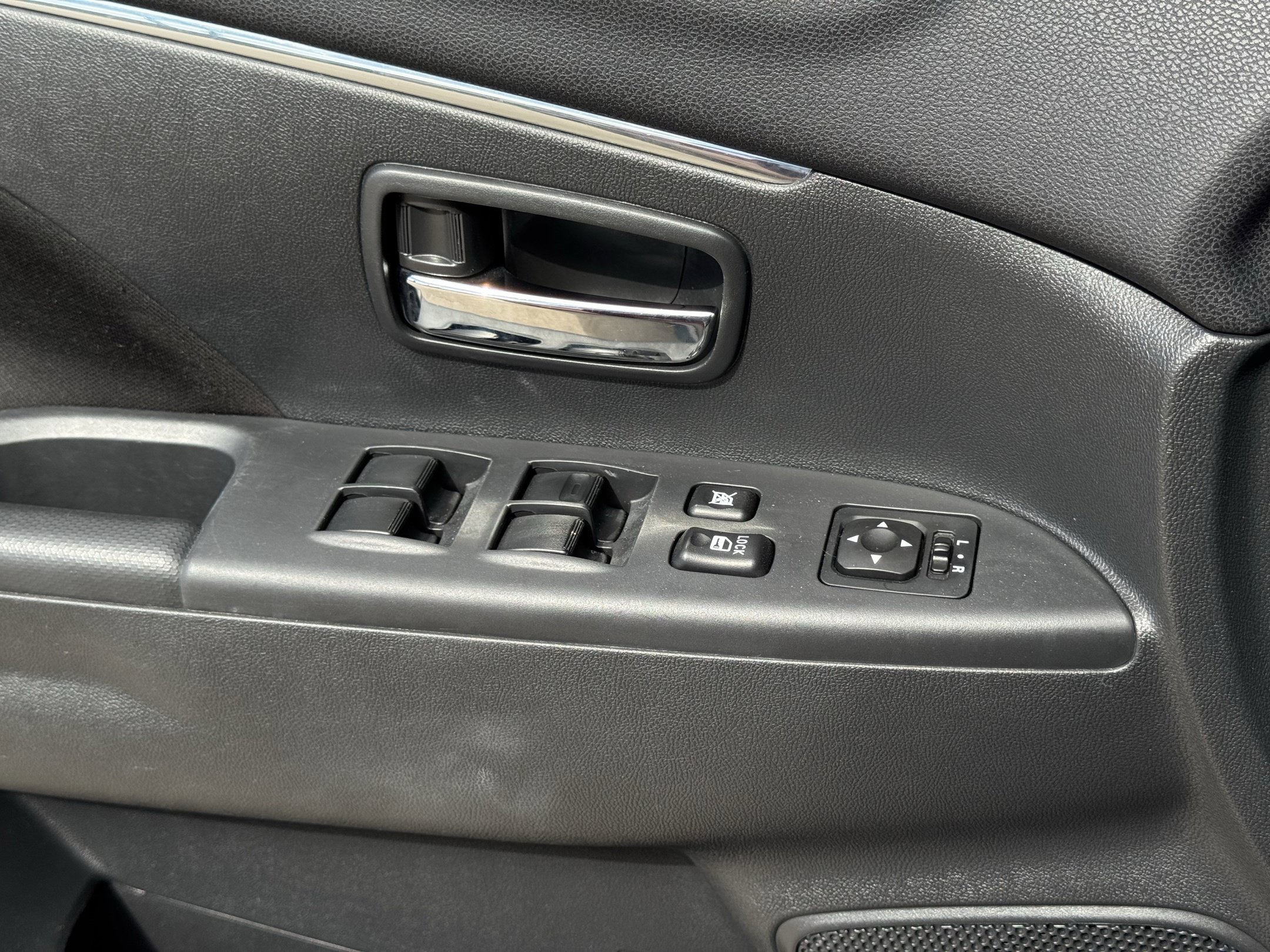 Used 2022 Mitsubishi Outlander Sport LE AWD/4WD image 23