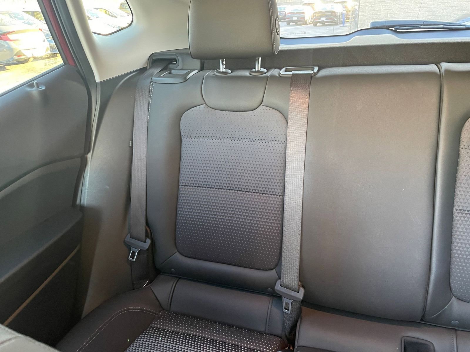 Used 2025 Chevrolet Trax LT w/ LT Convenience Package image 38