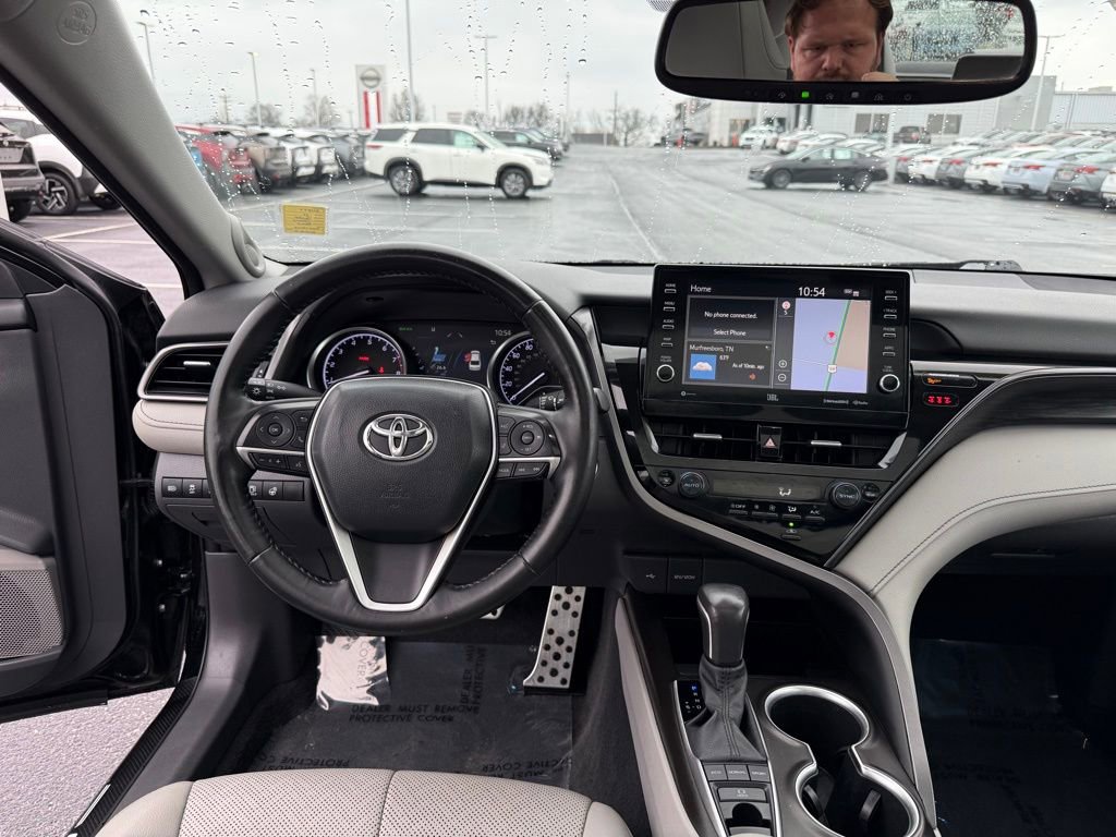 Used 2021 Toyota Camry XLE w/ Navigation Package image 14