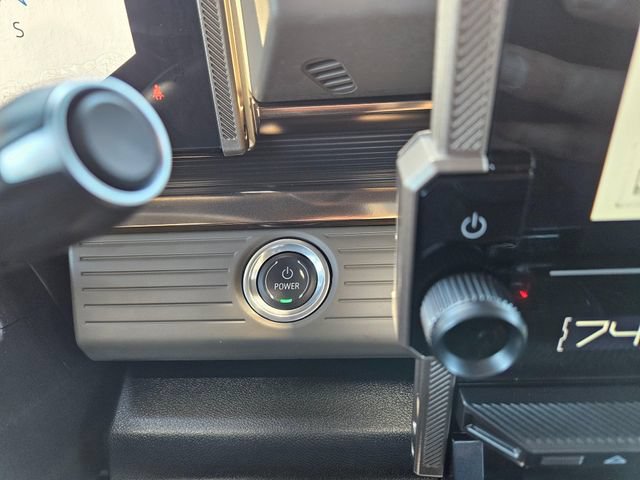 Used 2025 GMC Hummer EV 2X AWD/4WD image 31
