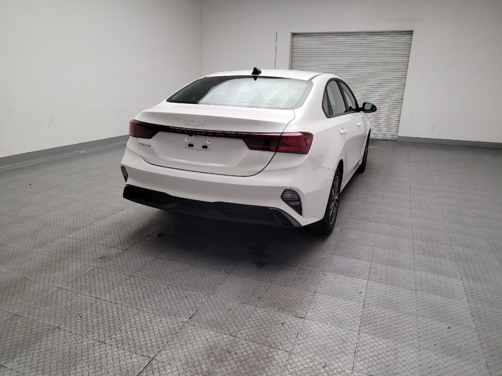 Used 2024 Kia Forte LXS FWD image 7